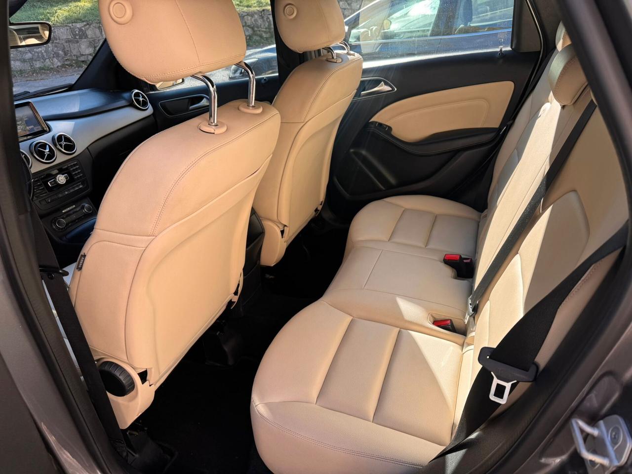 Mercedes-benz B 180 CDI BlueEFFICIENCY Premium AUTOMATICA