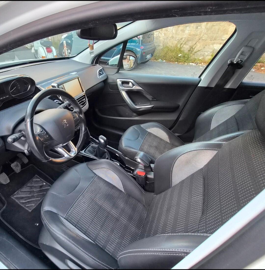 Peugeot 2008 BlueHDi 100 Allure