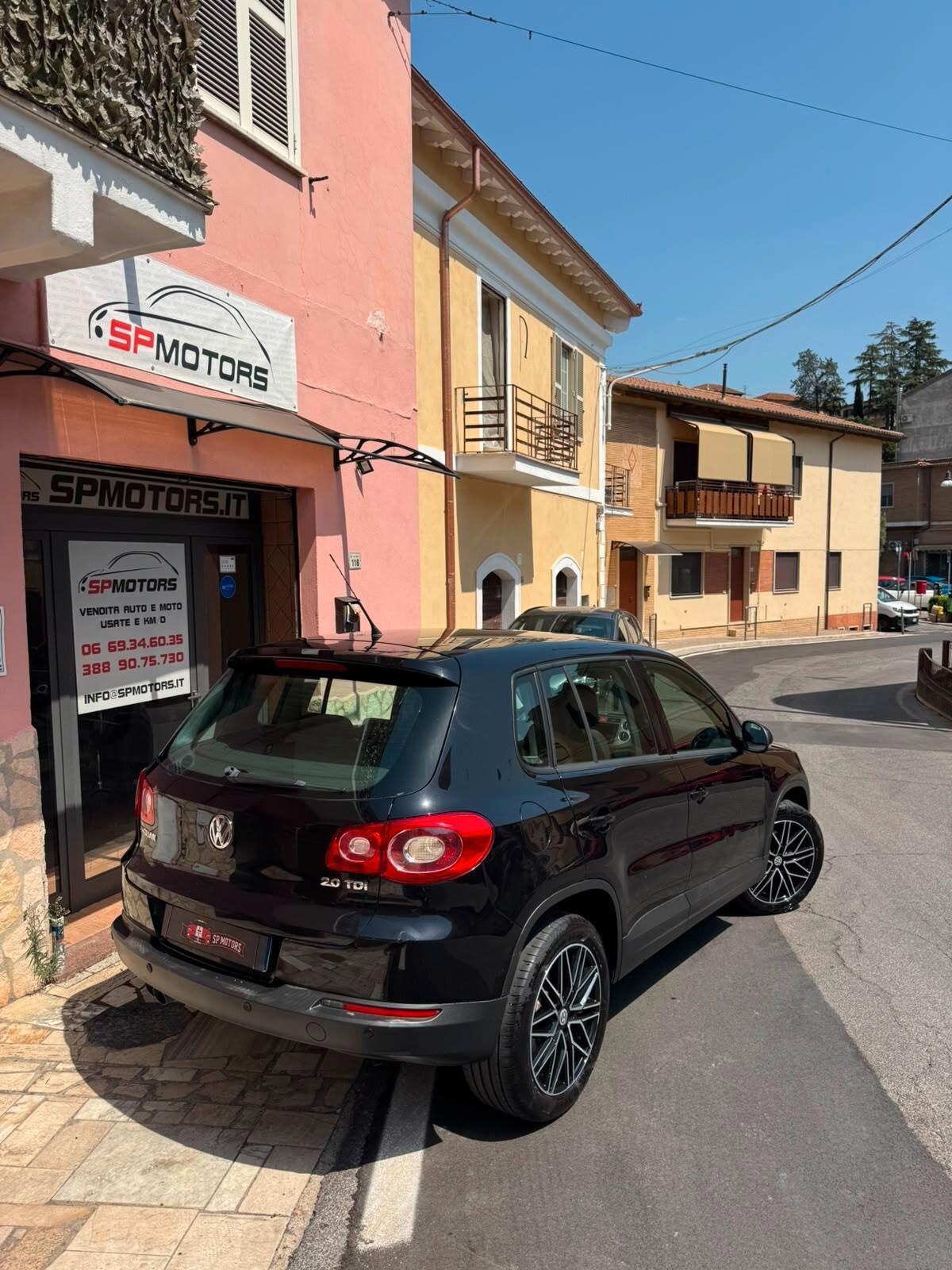 Volkswagen Tiguan 2.0 TDI 140 cv Sport & Style, ADATTA A NEOPATENTATI, TAGLIANDI CERTIFICATI, OTTIMO STATO