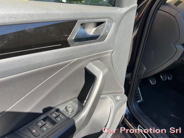 VOLKSWAGEN T-Roc 2.0 TDI SCR R-Line