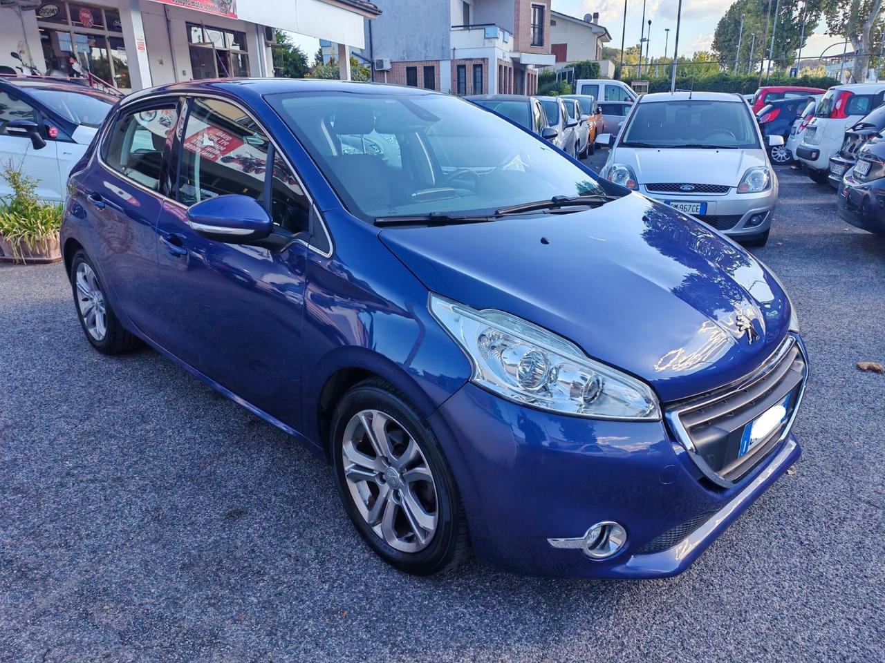 Peugeot 208 1.2 benzina