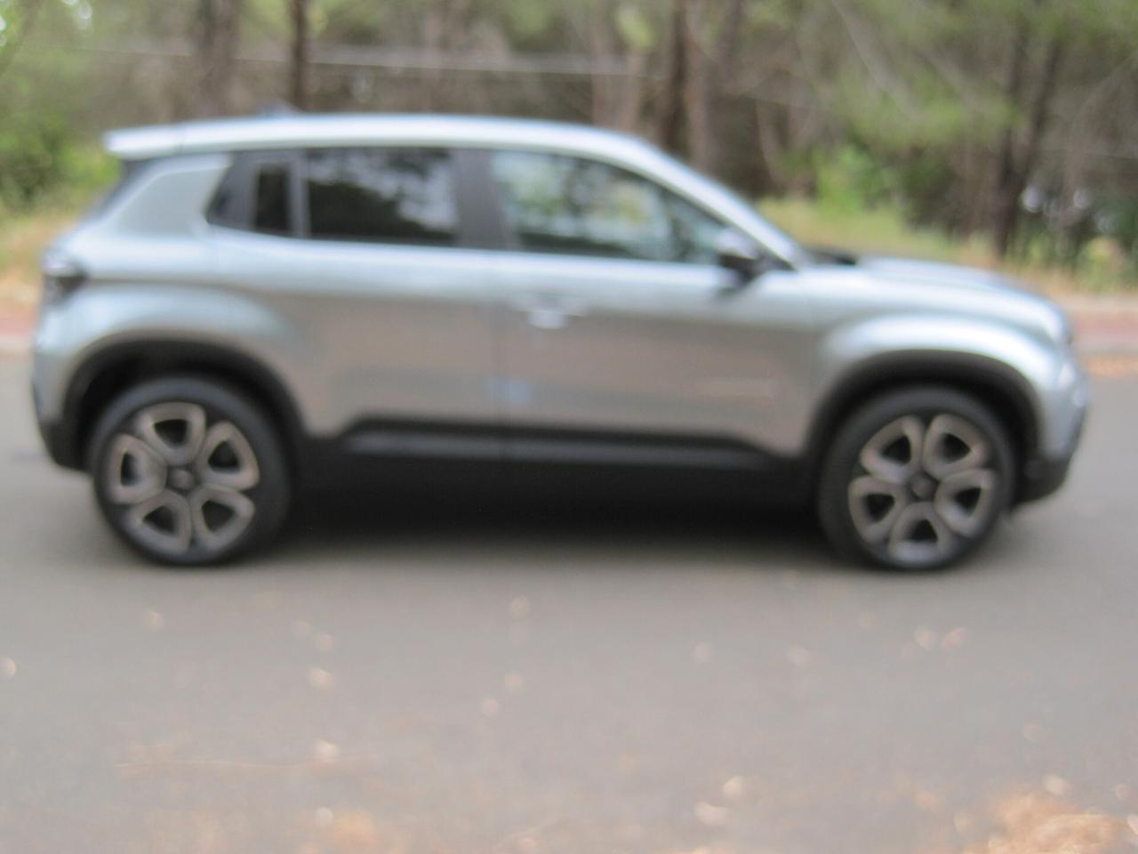 Jeep Avenger 1.2 Turbo 100 CV Summit