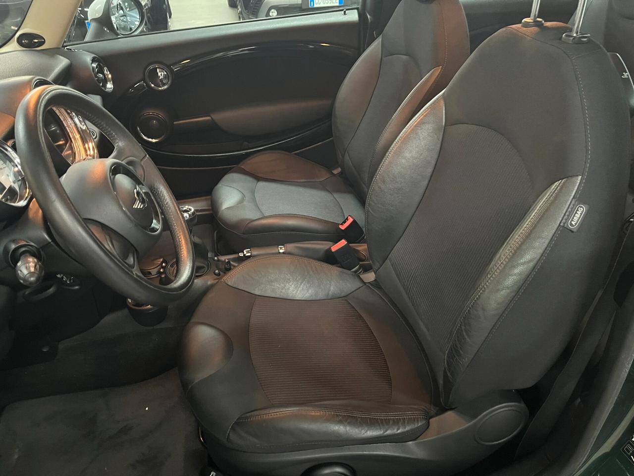 Mini Cooper 1.6 con solo 80mila km