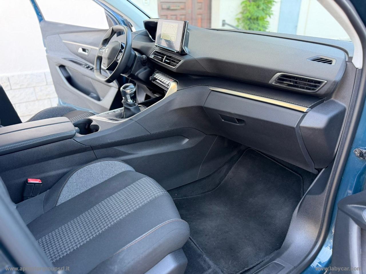 PEUGEOT 3008 BlueHDi 130 S&S Active Pack