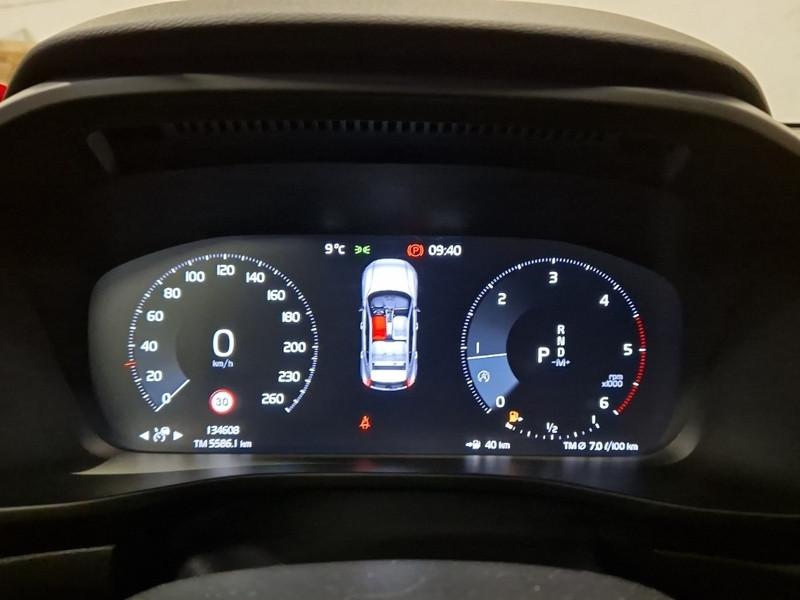 VOLVO XC40 D3 AWD Geartronic Business Plus