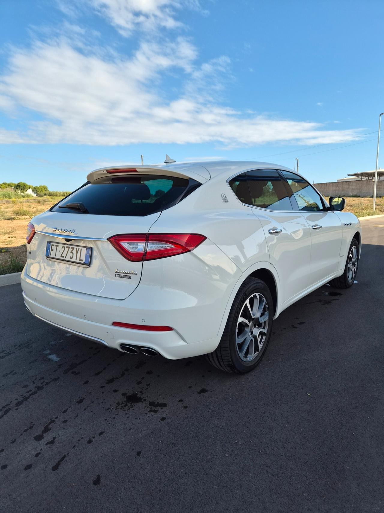 Maserati Levante V6 Diesel 275 CV AWD Granlusso TETTO APRIBILE