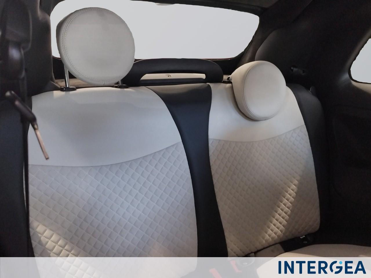 FIAT 500C 1.0 hybrid Dolcevita 70cv