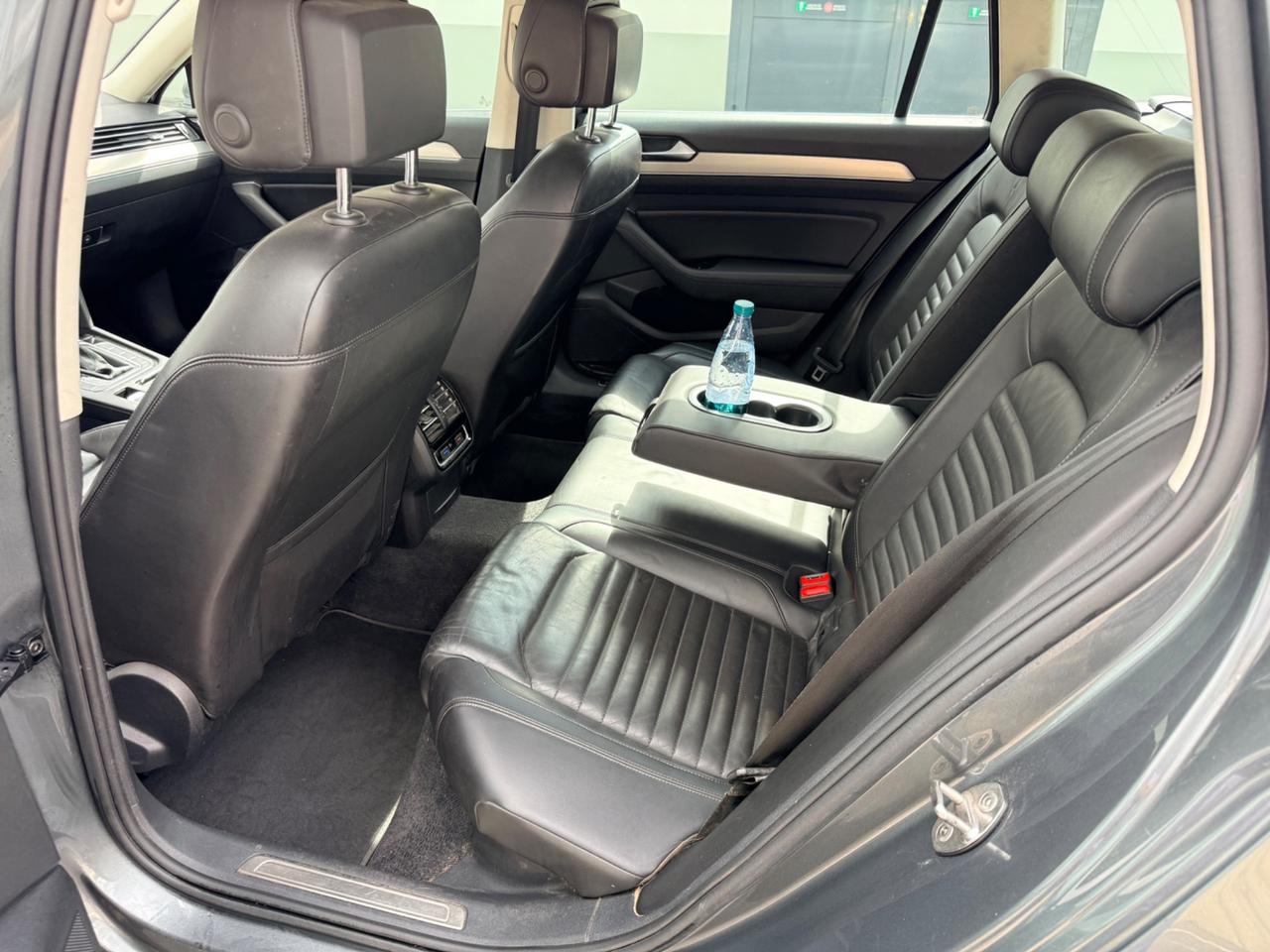 Volkswagen Passat 2.0Bitdi 239 cv 4Motion