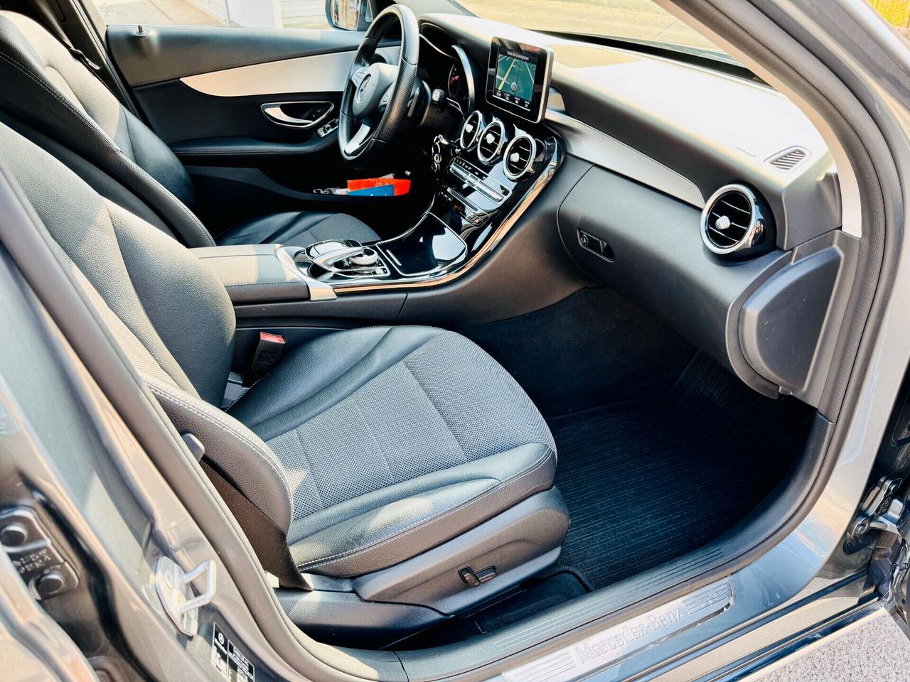 Mercedes-benz C 200 d Premium / LED / NAVI / Automatica