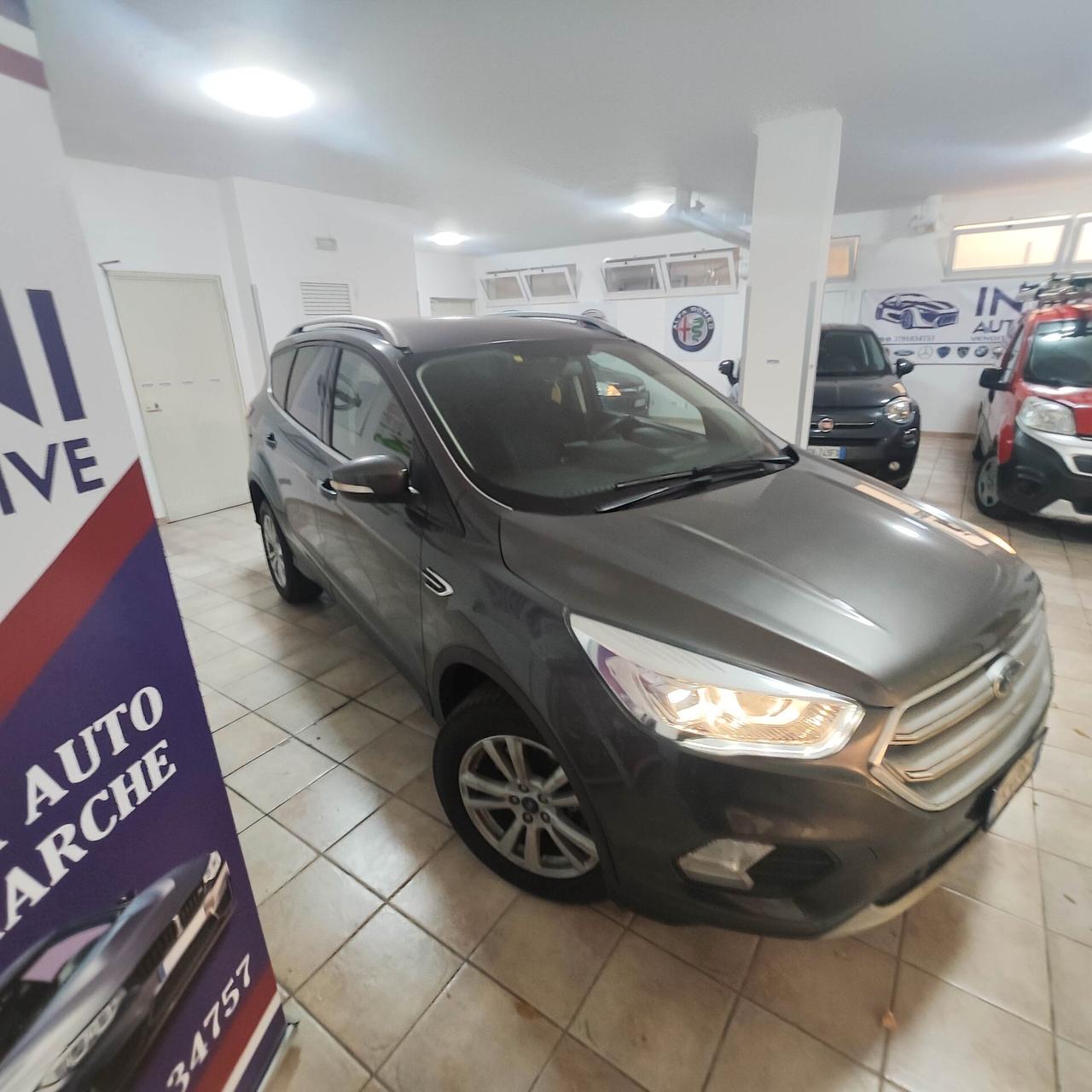 Ford Kuga 1.5 TDCI 120 CV S&S 2WD Plus automatico (12 mesi di garanzia)