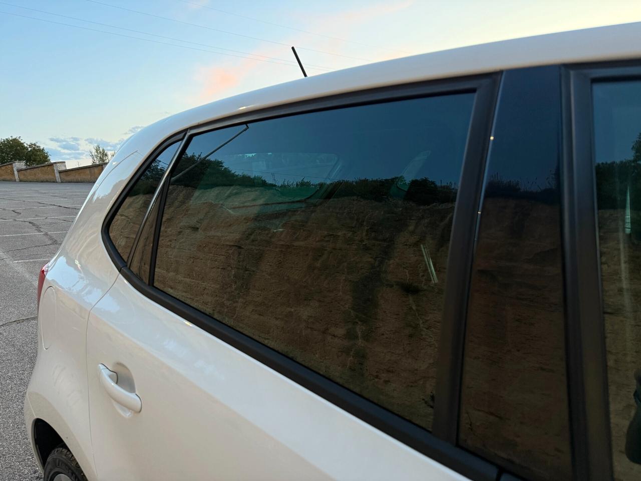 Volkswagen Polo/1.6 90 CV/CERCHI 16"/NEOPATENTATI