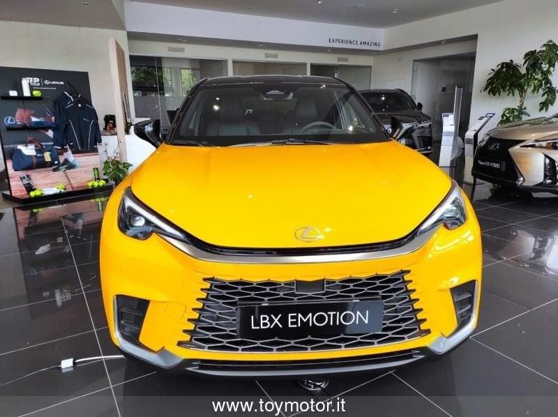 Lexus LBX Hybrid Emotion