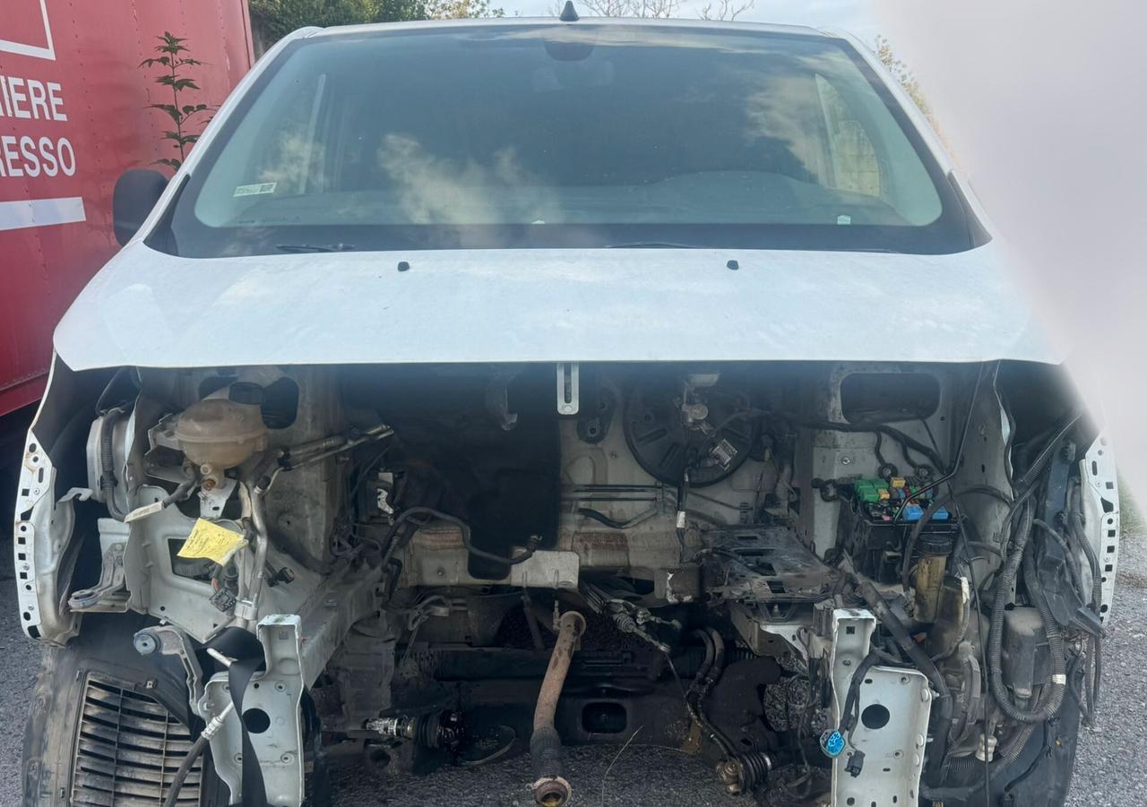 Opel Vivaro 1.5 Diesel SINISTRATO/FUSO