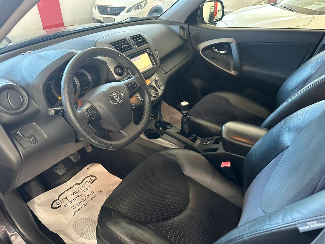 Toyota RAV 4 RAV4 Crossover 2.2 D-4D 150 CV Lounge