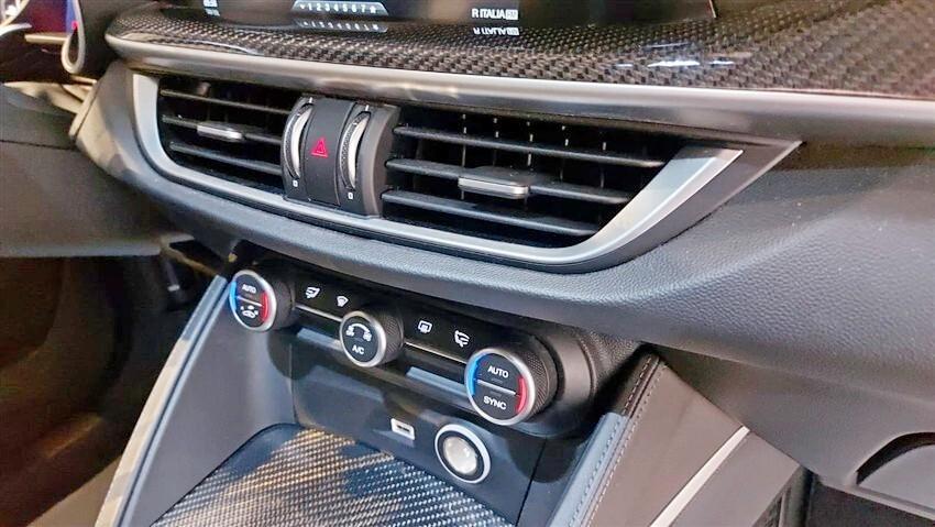 Alfa Romeo Stelvio 2.9 Bi-Turbo V6 510 CV AT8 Quadrifoglio