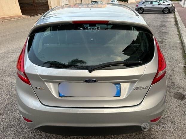 Ford Fiesta 1.4 TDCi ideale per neo patentati