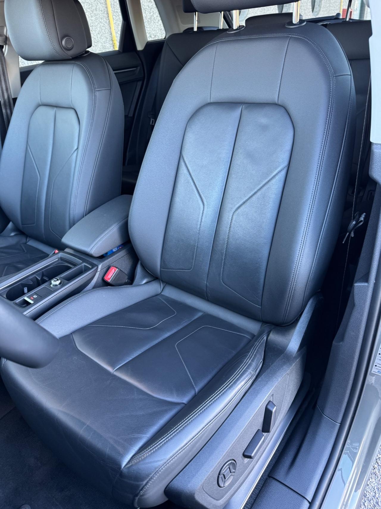 Audi Q3 35 TFSI S tronic Business