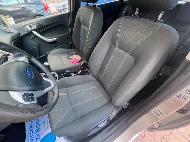 Ford Fiesta 1.4 5 porte Bz.- GPL Titanium