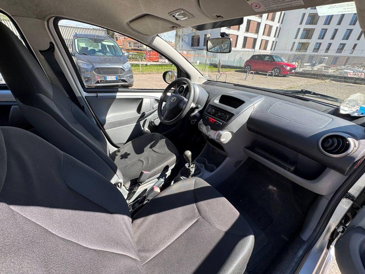 Toyota Aygo 1.0 Sol 5p FL