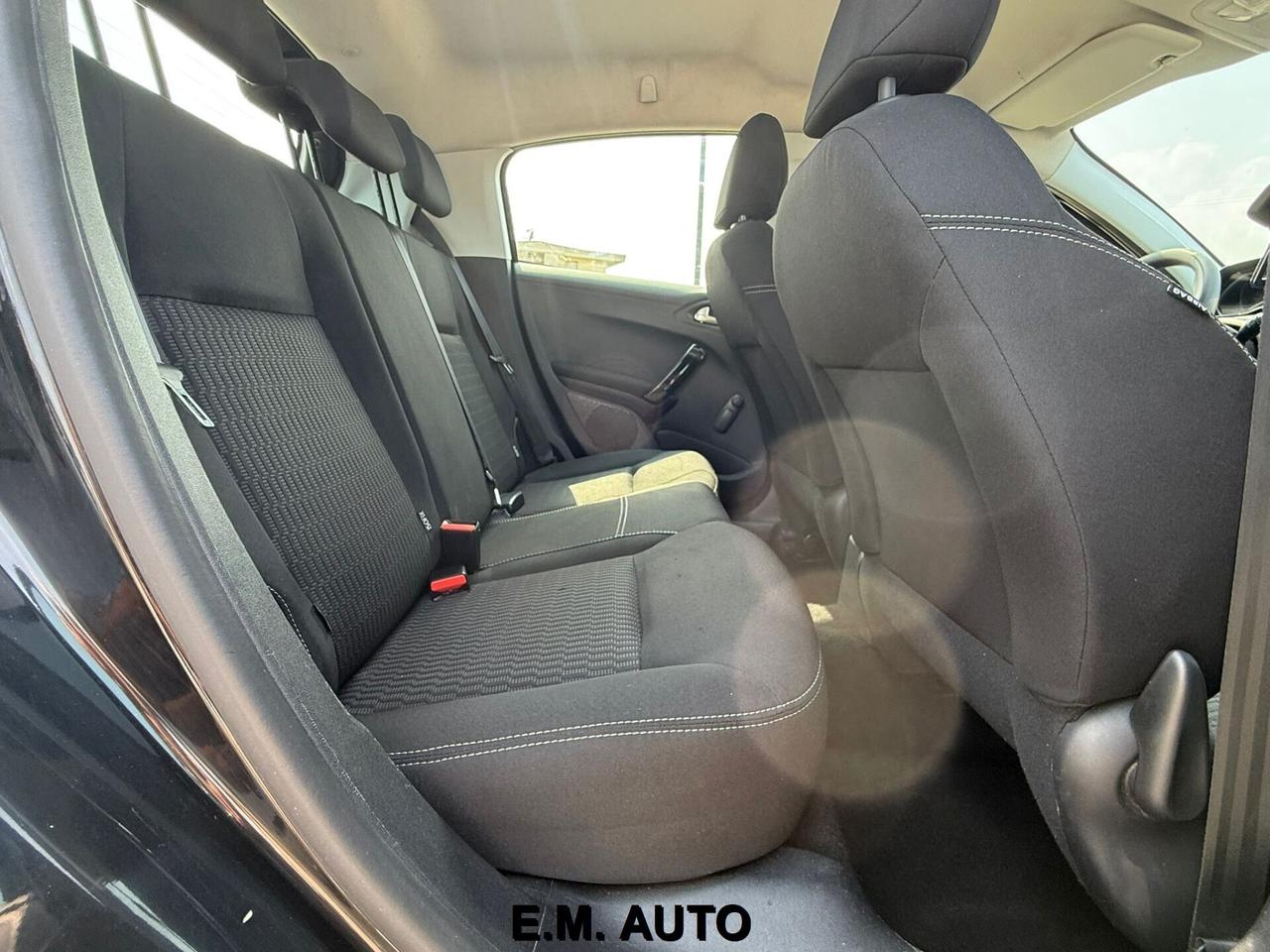 Peugeot 208 BlueHDi 75 5 porte Active