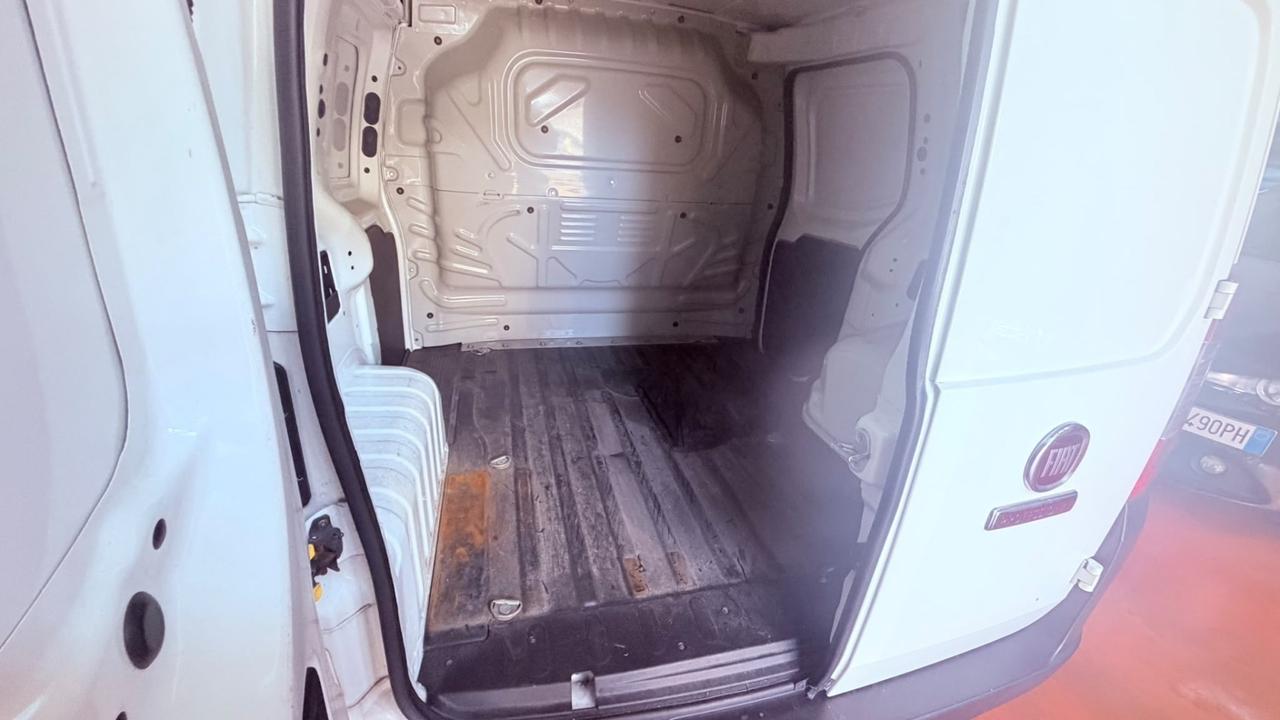 Fiat Fiorino 1.3 MJT 95CV Cargo Adventure