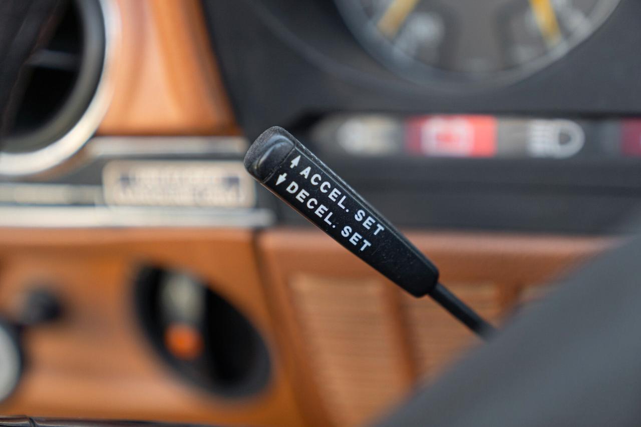 1977 MERCEDES-BENZ SL 450 MER00367