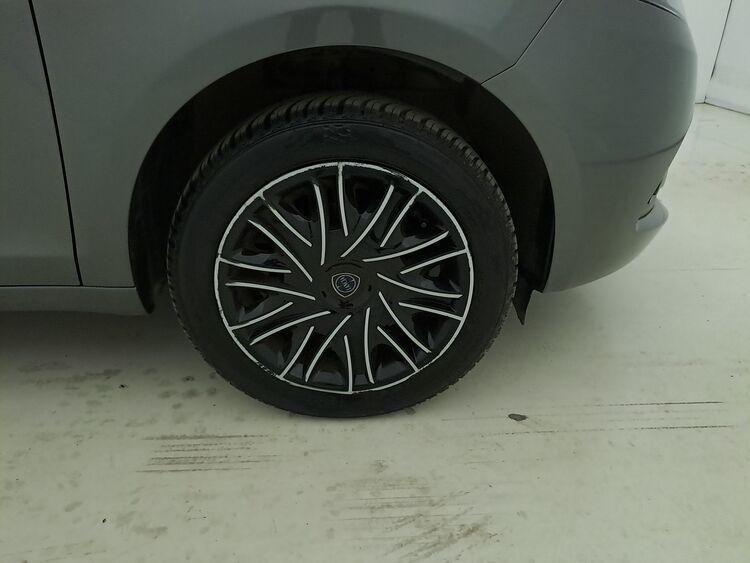 Lancia Ypsilon Hybrid Silver Plus BR674179 1.0 Mild Hybrid 70CV