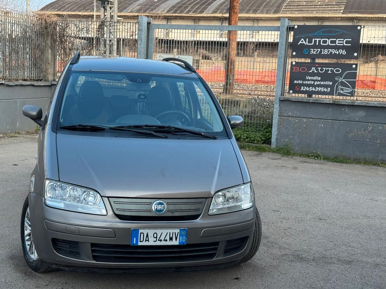 Fiat Idea 1.4 16V Black Motion