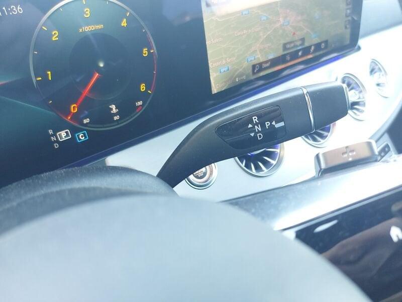 Mercedes-Benz Classe E E220 d 4MATIC Premium Plus