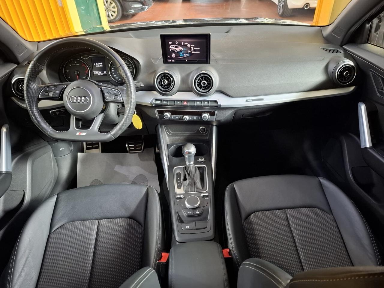 Audi Q2 30 TDI S tronic Identity Black full optional