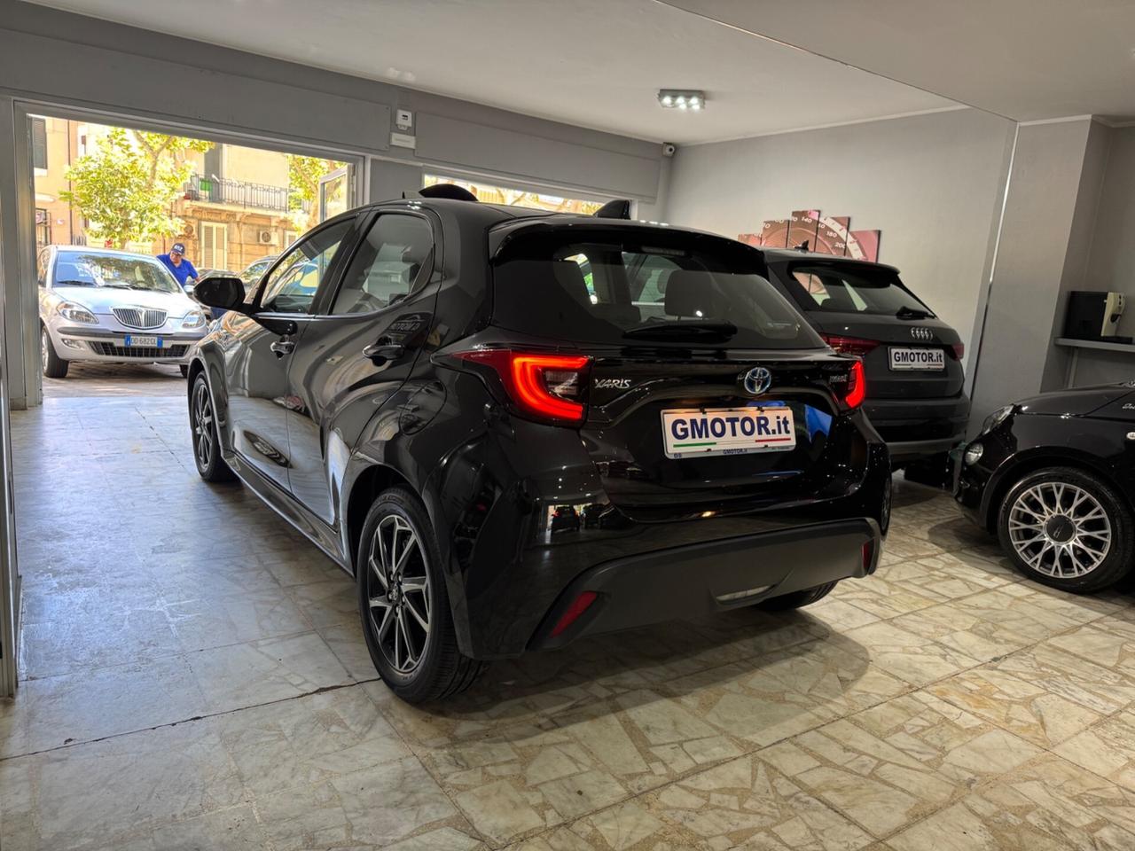 Toyota Yaris 1.5 Hybrid Trend Aziendale