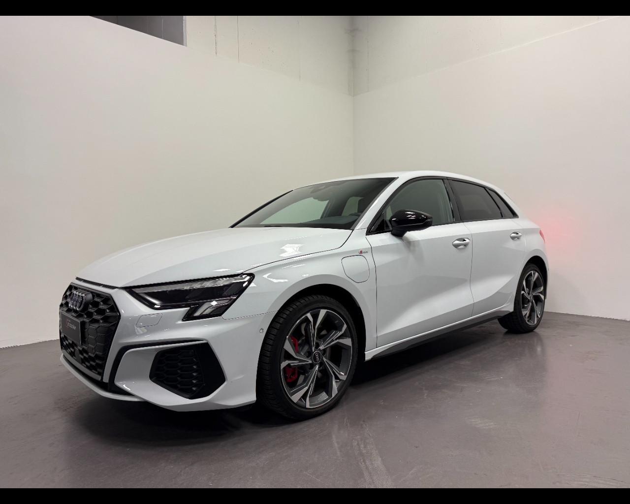 AUDI A3 SPORTBACK 45 TFSIe PHEV S-TRONIC S-LINE EDITION