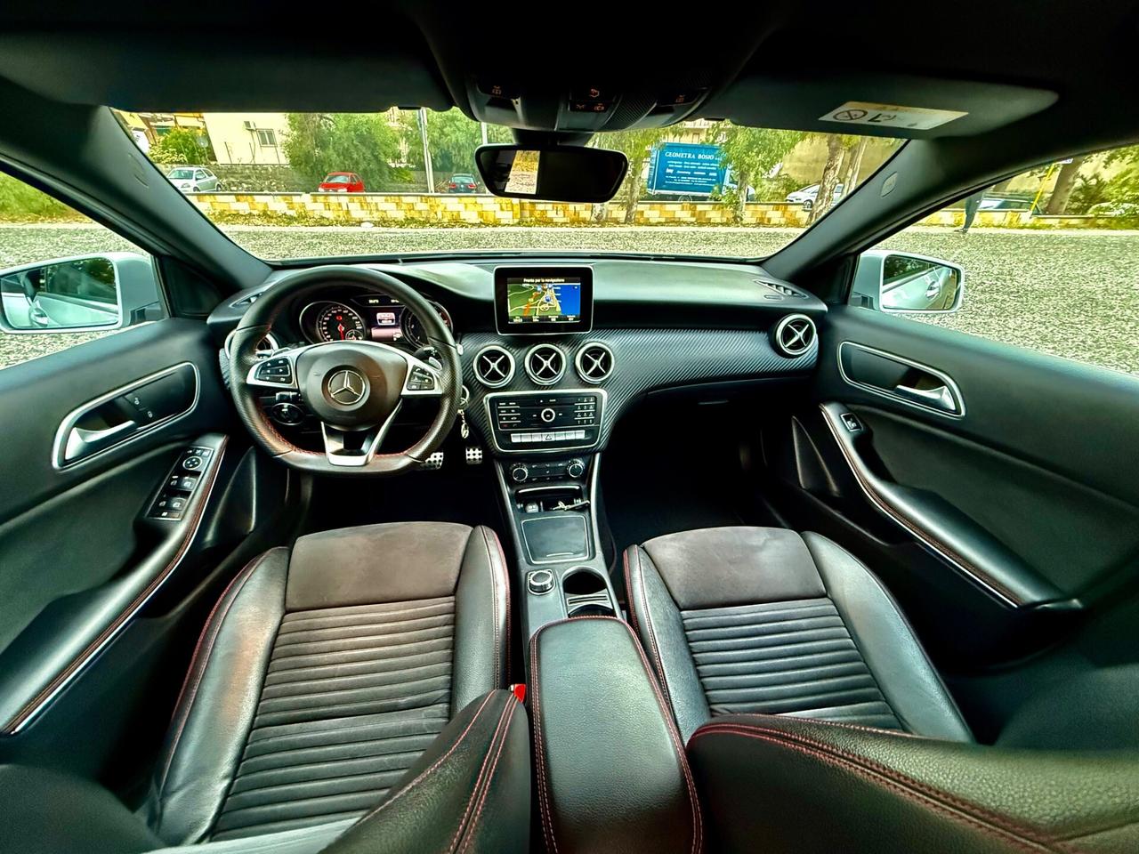 MERCEDES-BENZ A 200 D 136 CV AMG PREMIUM PLUS