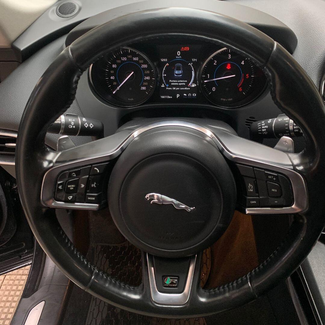 Jaguar F-Pace 2.0 D 180 CV AWD aut. R-Sport