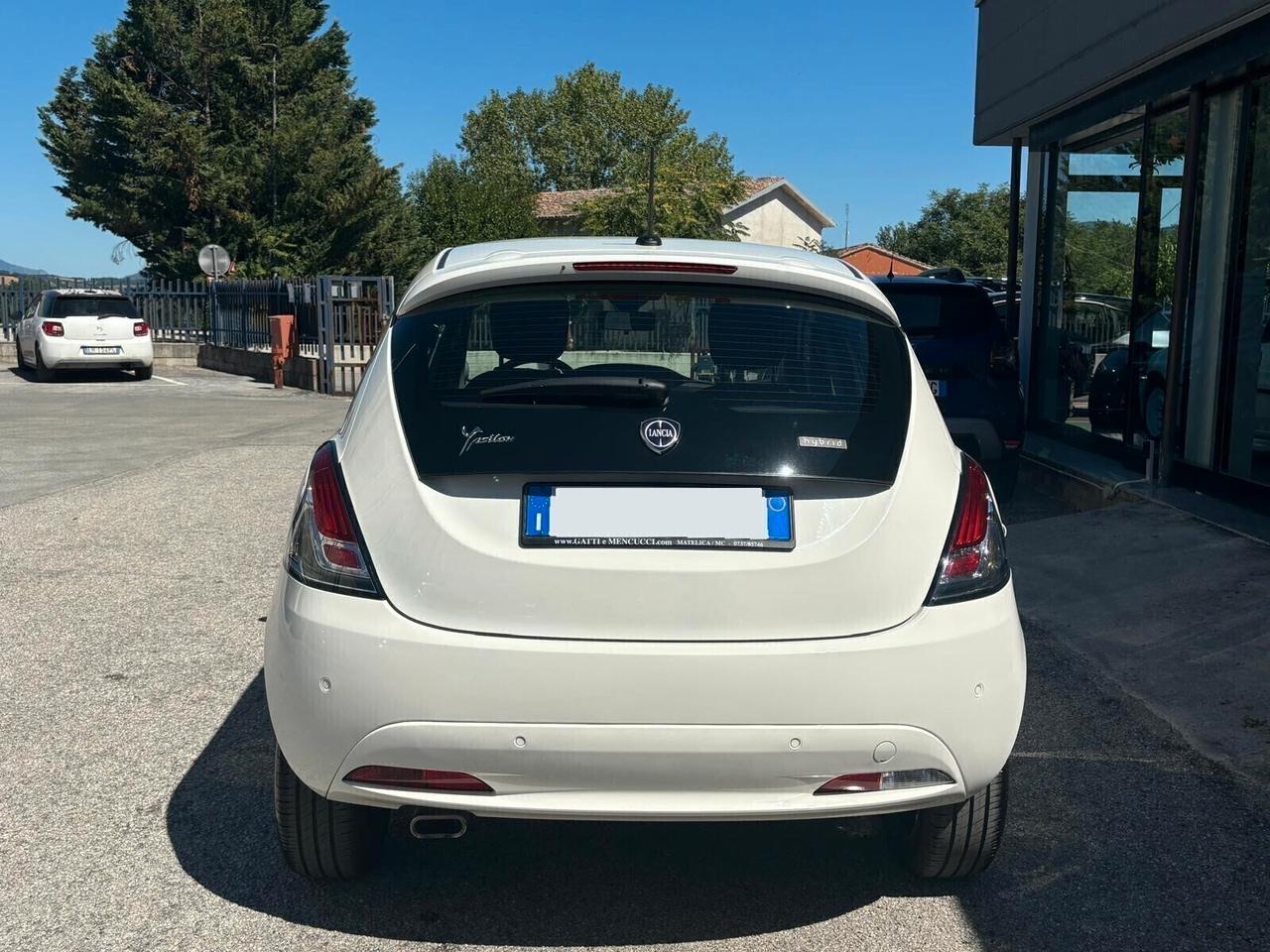 Lancia Ypsilon 1.0 FireFly 5 porte S&S Hybrid Ecochic Gold