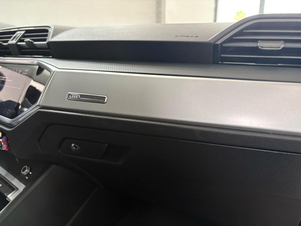 Audi Q3 35 TDI S tronic Business Advanced