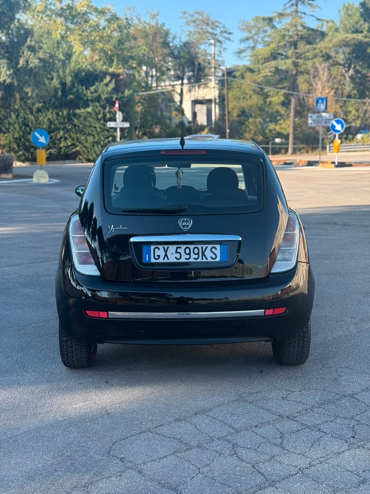 Lancia Ypsilon 1.2 Platino