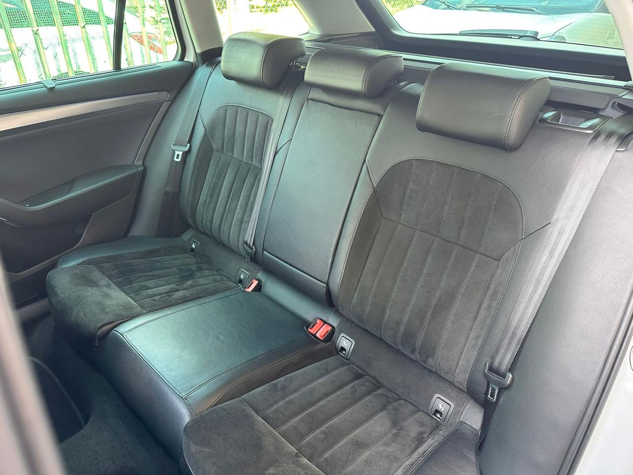 Skoda Superb 2.0 TDI DSG Ambition