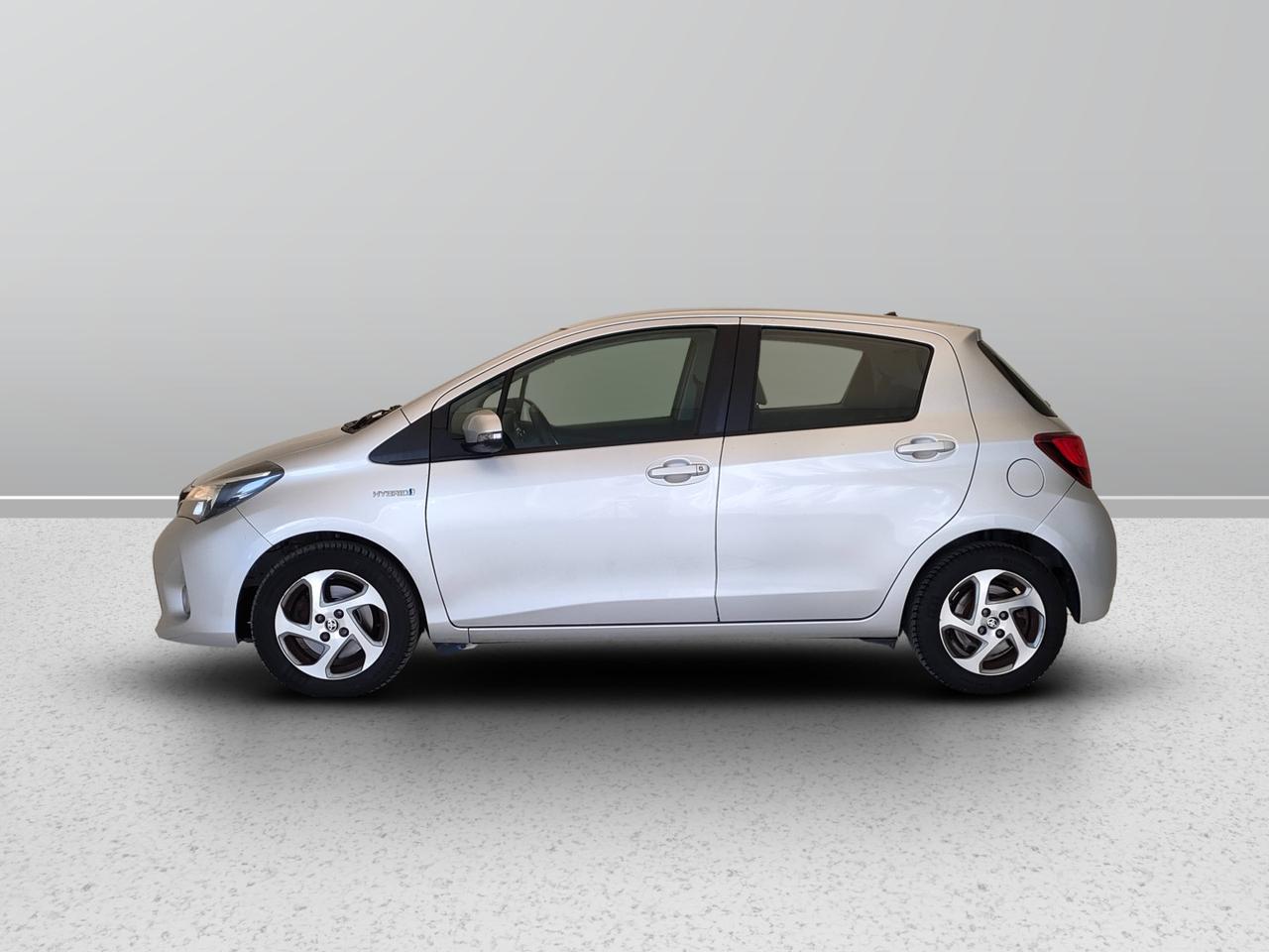 TOYOTA Yaris III 2015 - Yaris 5p 1.5h Active my16