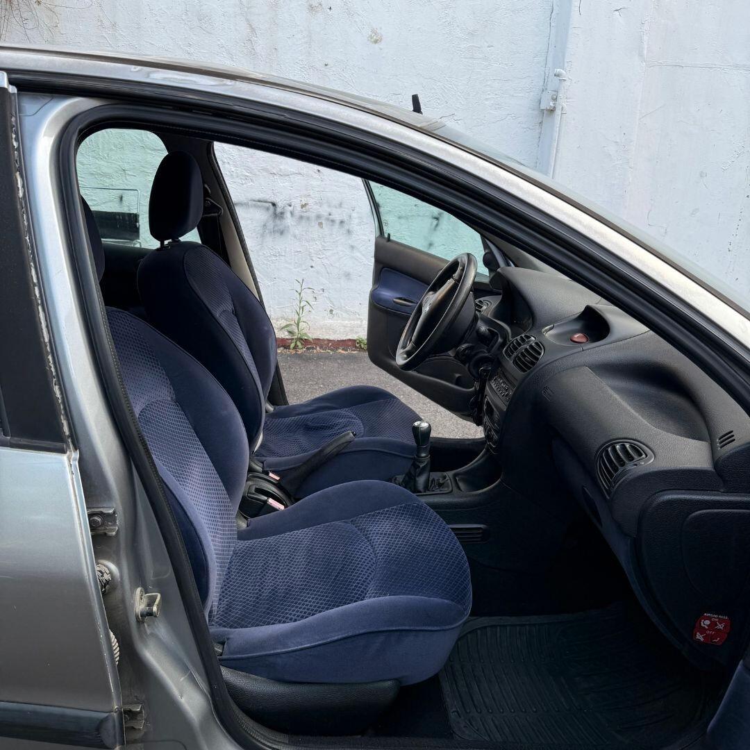 Peugeot 206 1.4 HDi **NEOPATENTATI**