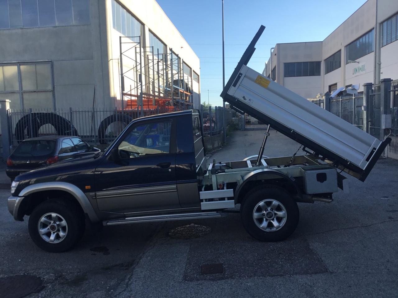 Nissan Patrol GR 3.0 TD passo lungo pik up cassone ribaltabile