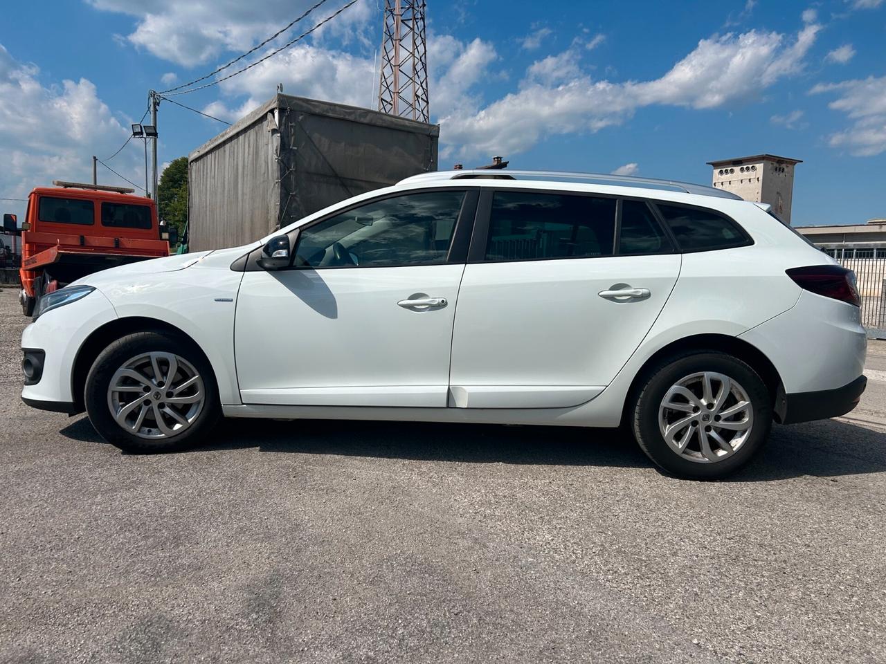 Renault Megane Mégane 1.5 dCi 110CV SporTour Limited 79.000 KM