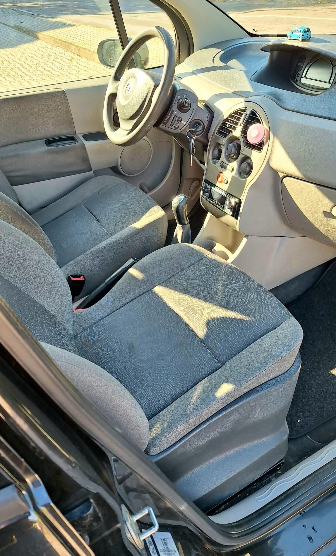 Renault Modus 1.2 benz. Tagliandata - Cinghia Distr. fatta