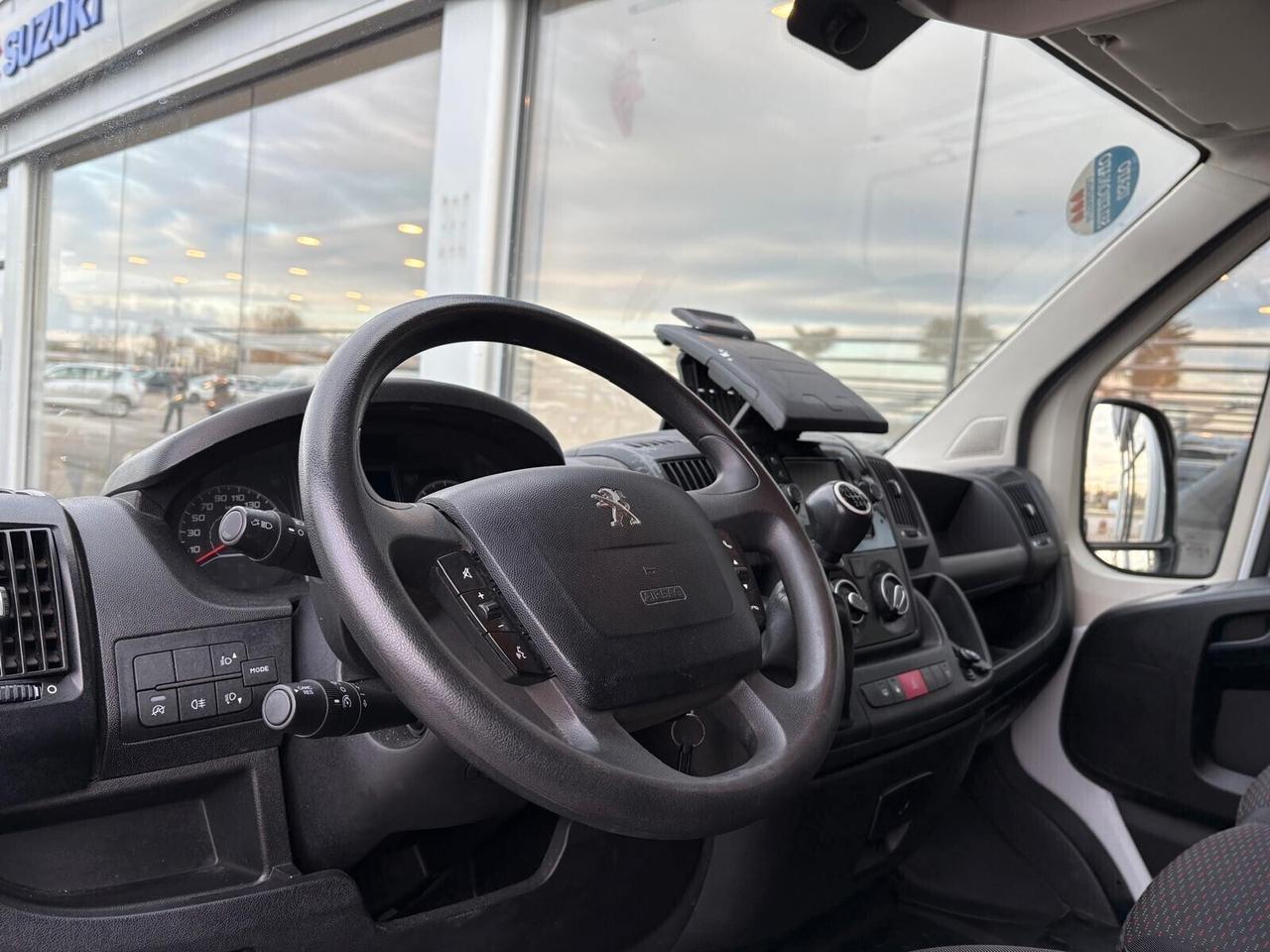 Peugeot Boxer 330 PREMIUM 2.2 BlueHDi PM-TM L2 H2 SPOTICAR