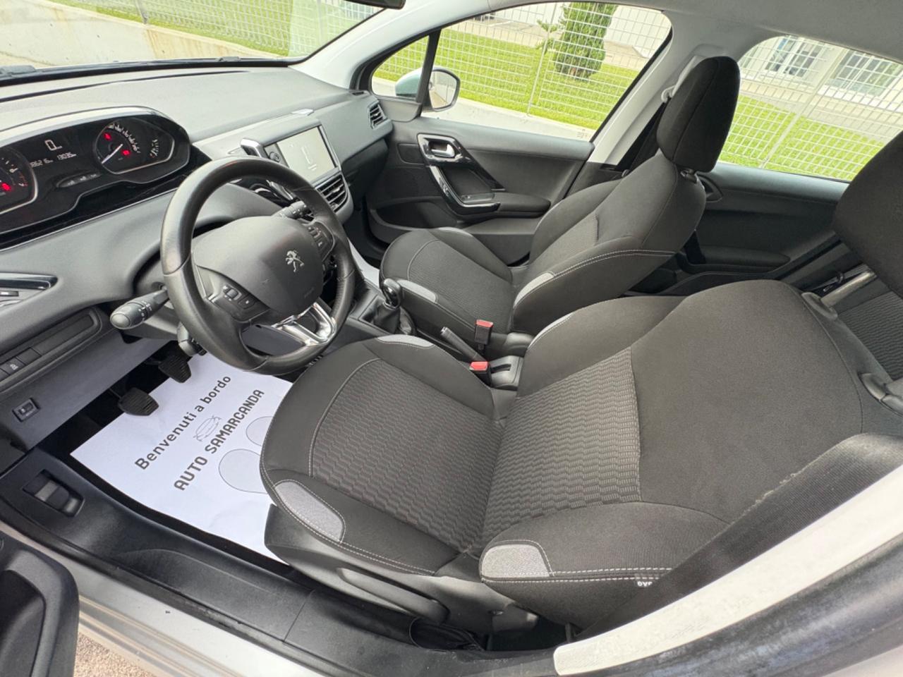 Peugeot 208 1.2 benzina 2017