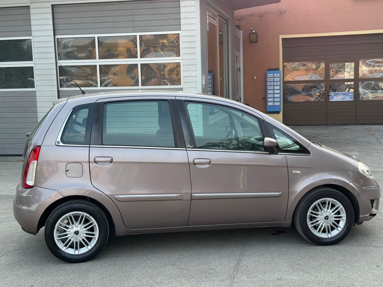 Lancia MUSA 1.4 16V Platino