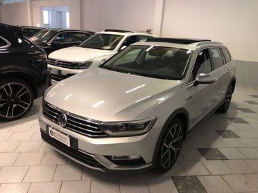 Volkswagen Passat Alltrack 2.0 tdi 4motion 190cv dsg TETTO LED PELLE