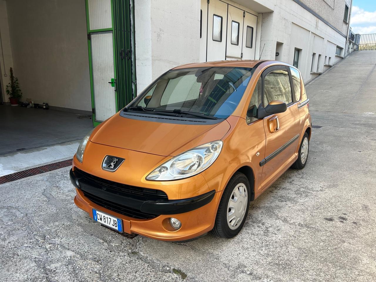 Peugeot 1007 1.4 Trendy