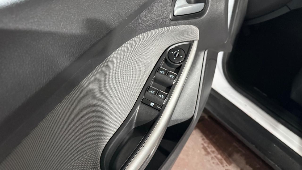 Ford Focus 1.6 TDCi 95 CV Titanium