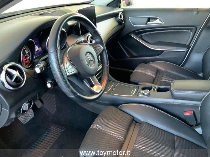 Mercedes-Benz GLA (X156) 200 d Automatic Sport